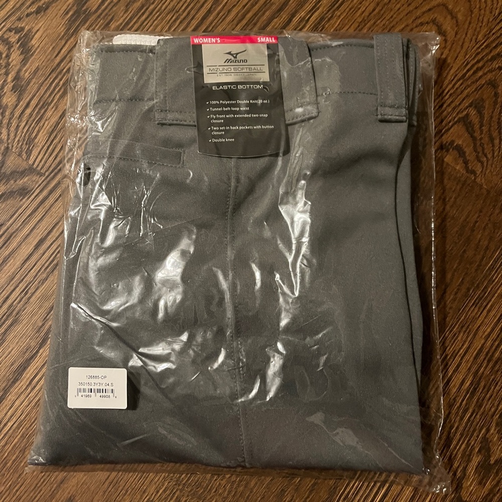 Brand New! Mizuno Softball Pants